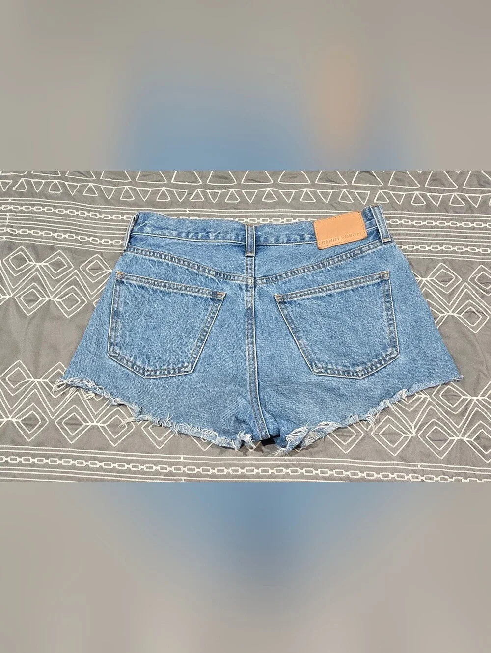Denim Forum The Ex-Bf Hi Rise Denim Shorts Size 25